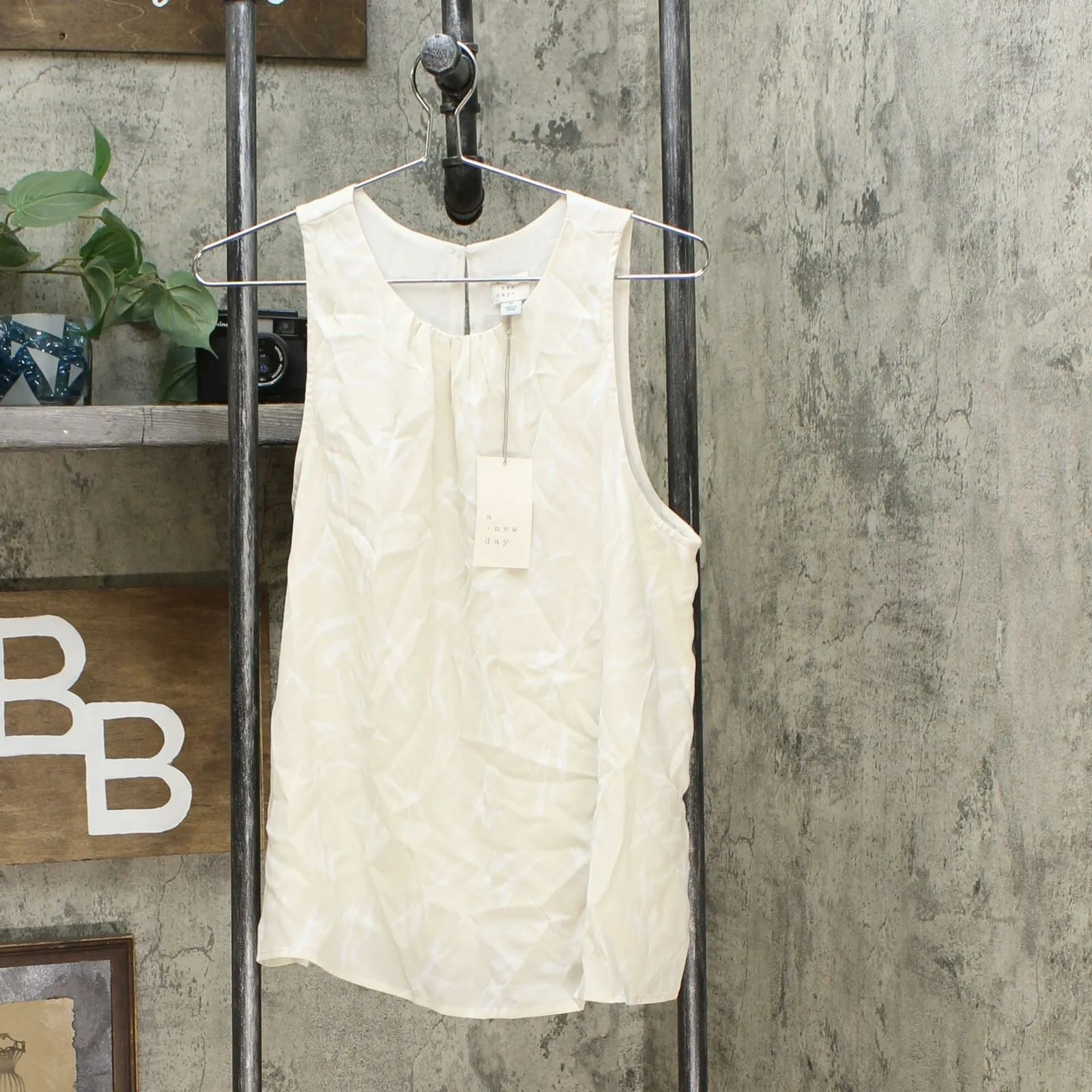 A New Day Women's Sleeveless Crewneck Shell Blouse