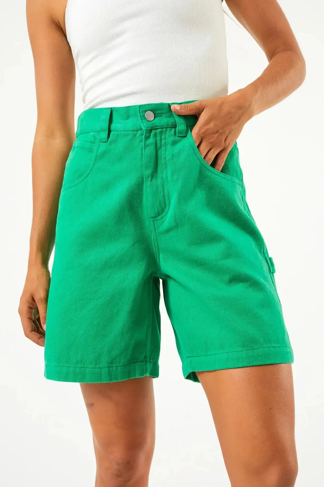 Afends- sleepy hollows emilie hemp short