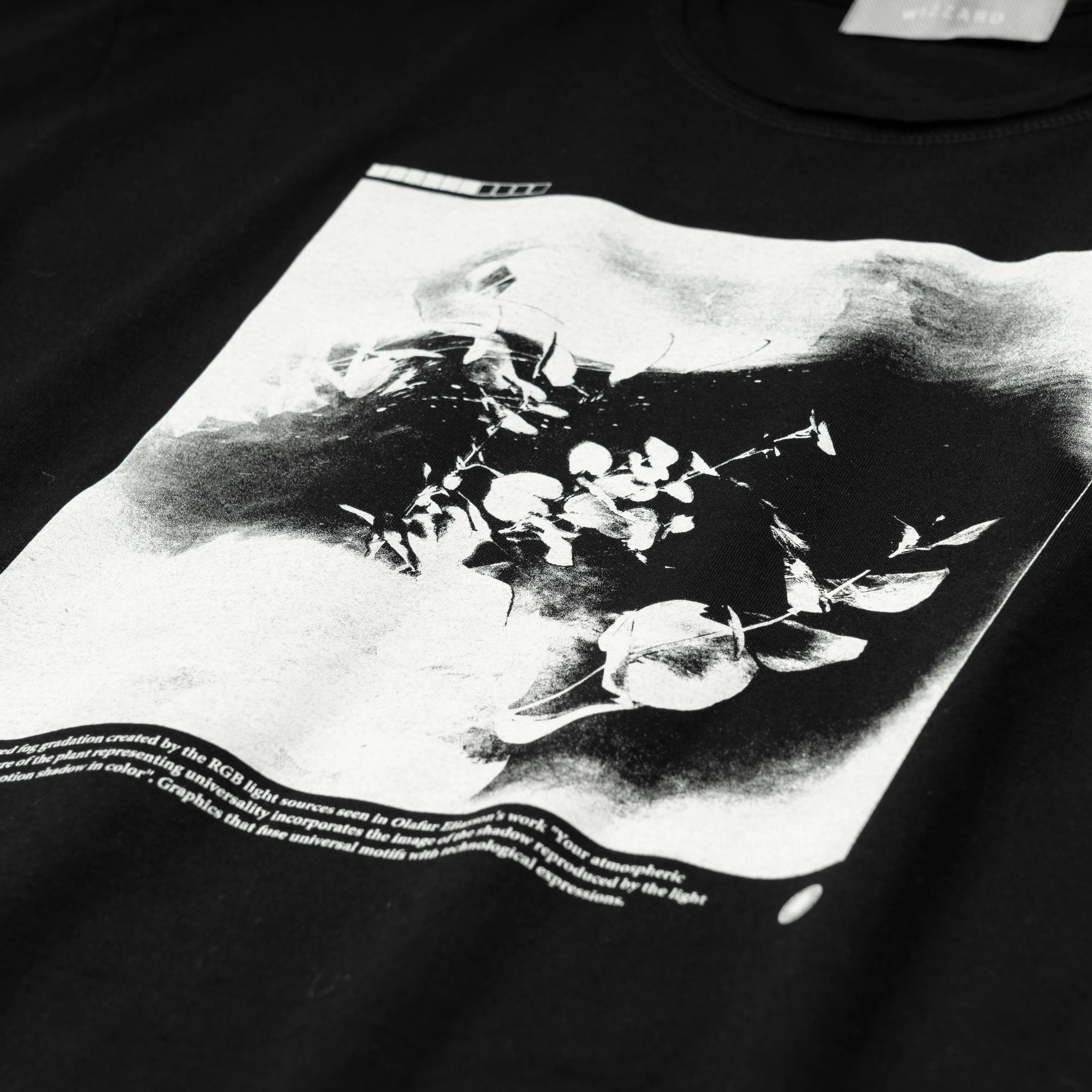 GRAPHIC T-SHIRT "Your atomospheric colour atlas"