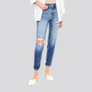 Sanded distressed jeans
 for women