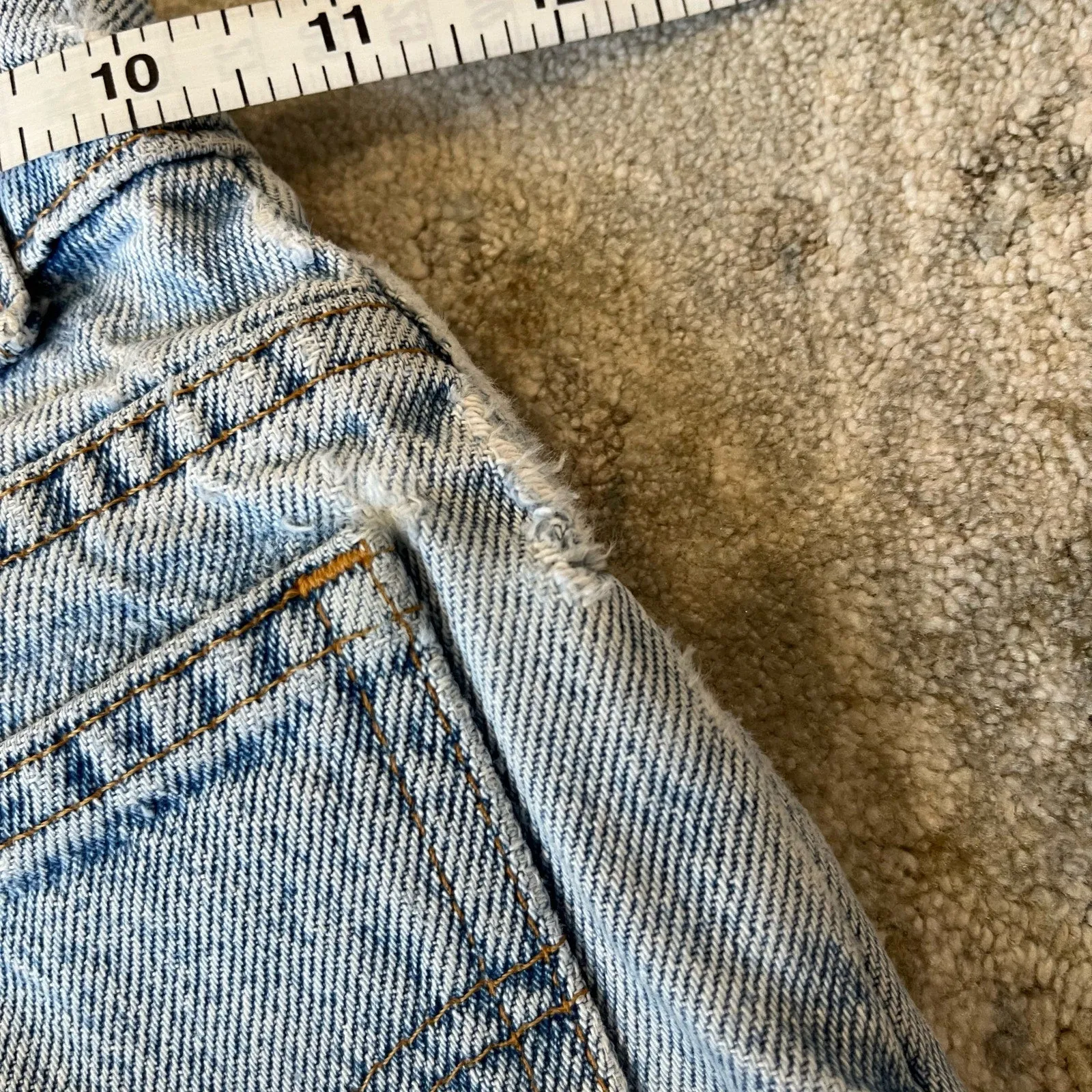 Vintage Levi's 550 Relaxed Fit Slim Orange Tab Jeans 7