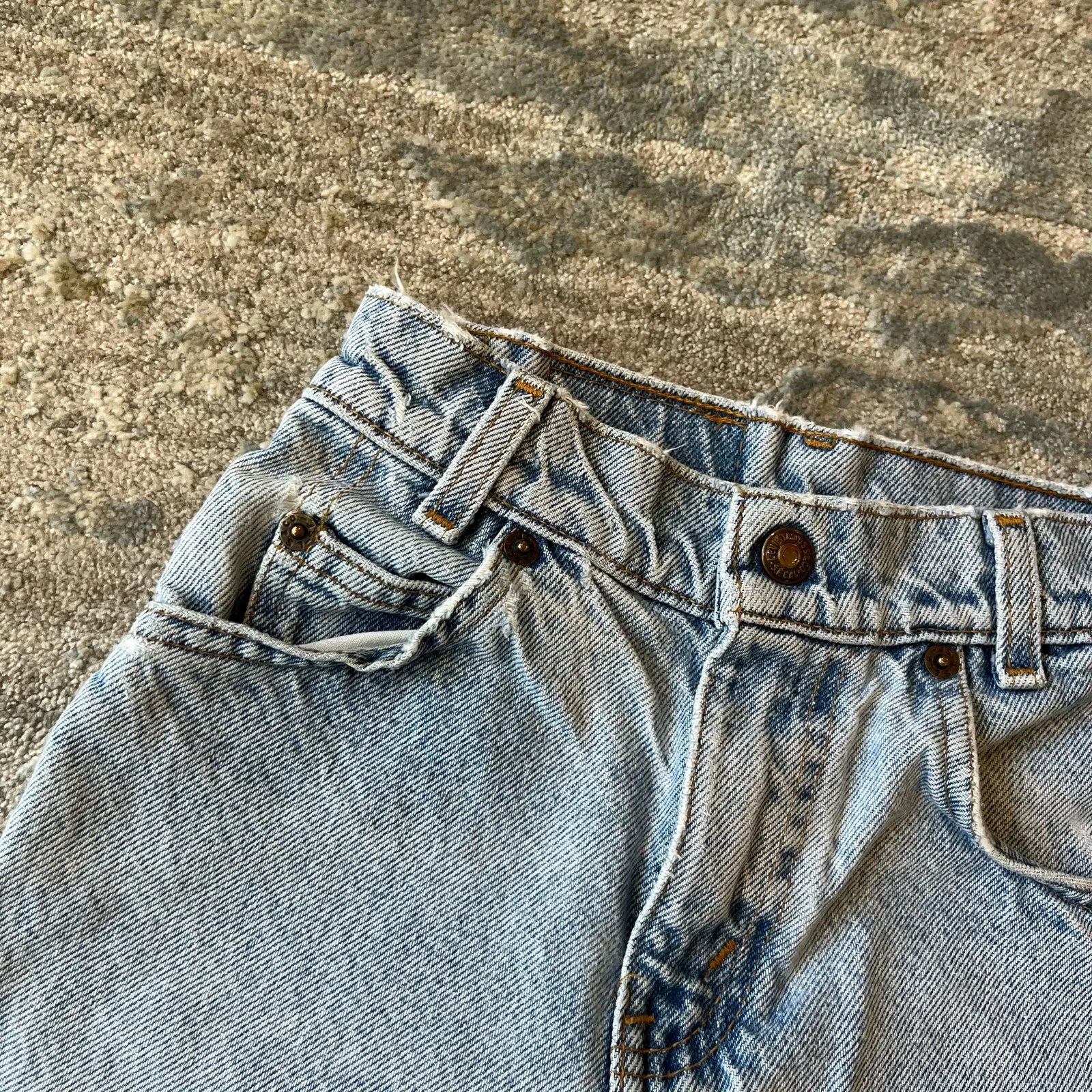 Vintage Levi's 550 Relaxed Fit Slim Orange Tab Jeans 7