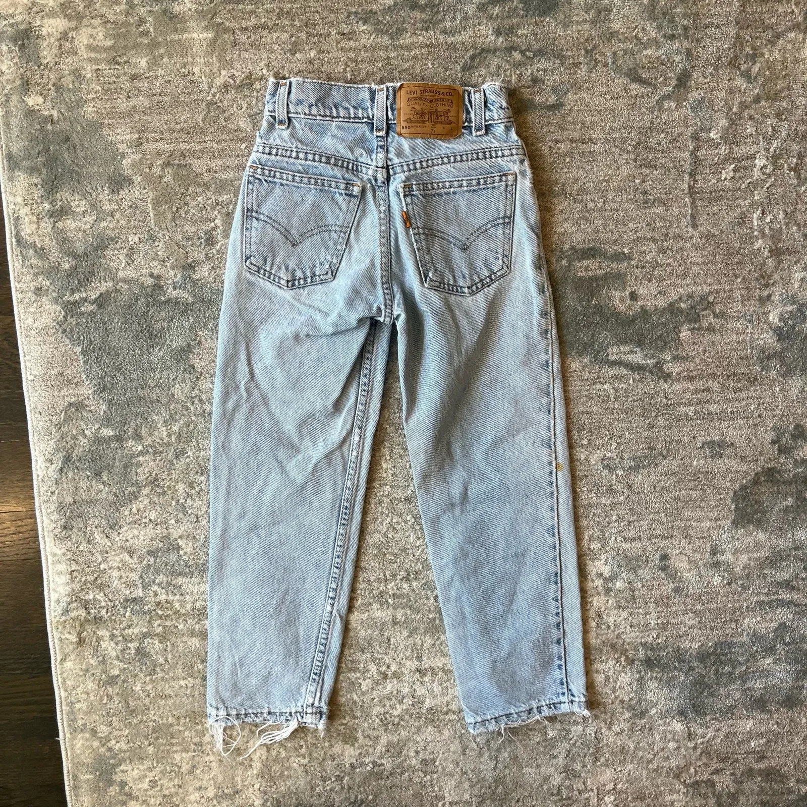 Vintage Levi's 550 Relaxed Fit Slim Orange Tab Jeans 7