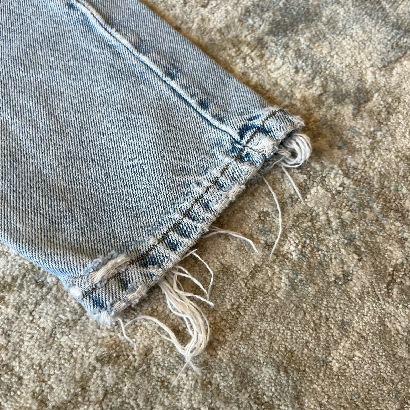 Vintage Levi's 550 Relaxed Fit Slim Orange Tab Jeans 7