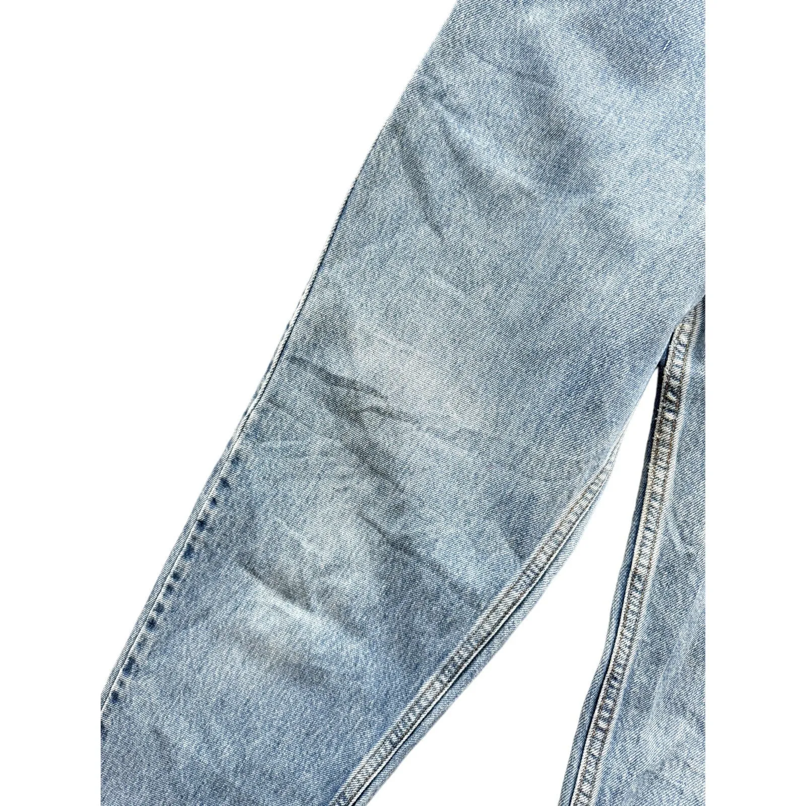 Vintage Levi's Women's 550 Light Blue Denim Jeans
